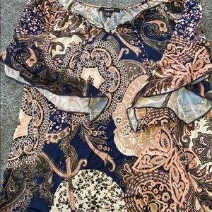 Pattern top- loose sleeves